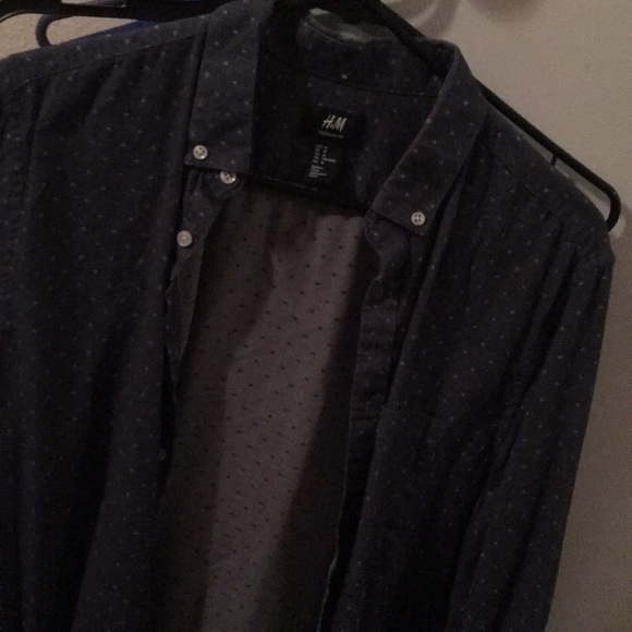 H & M button up - Picture 1 of 3